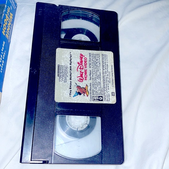 Winnie the Pooh - The Great Honey Pot Robbery - 1991 Disney VHS - NR - Picture 4 of 8
